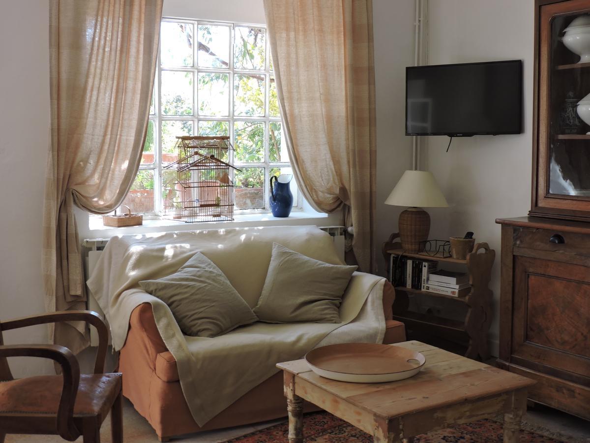 La Nesquière Chambres d'Hôtes Pernes-les-Fontaines Esterno foto