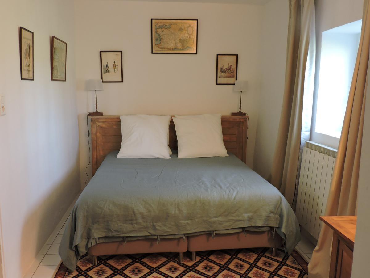 La Nesquière Chambres d'Hôtes Pernes-les-Fontaines Esterno foto